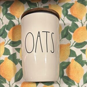 Rae Dunn “OATS” with a wooden lid